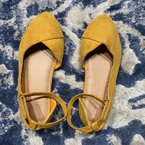 Old Navy Other - Old navy suede dress shoes